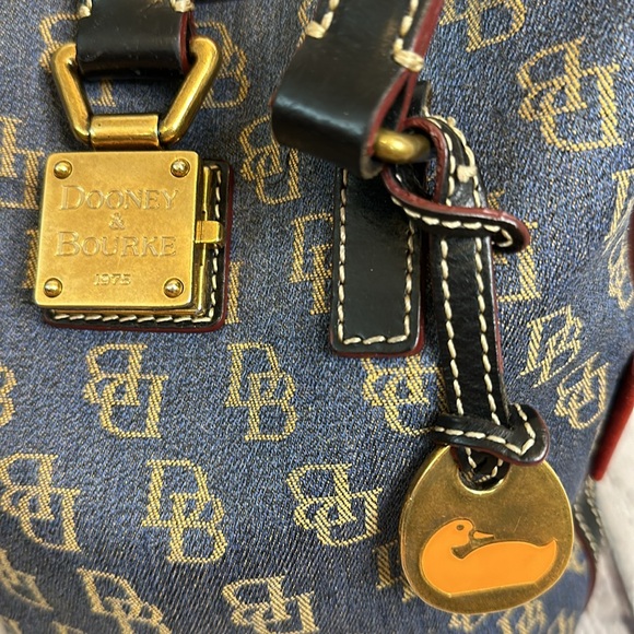 Dooney & Bourke denim north/south bucket bag - Picture 5 of 11